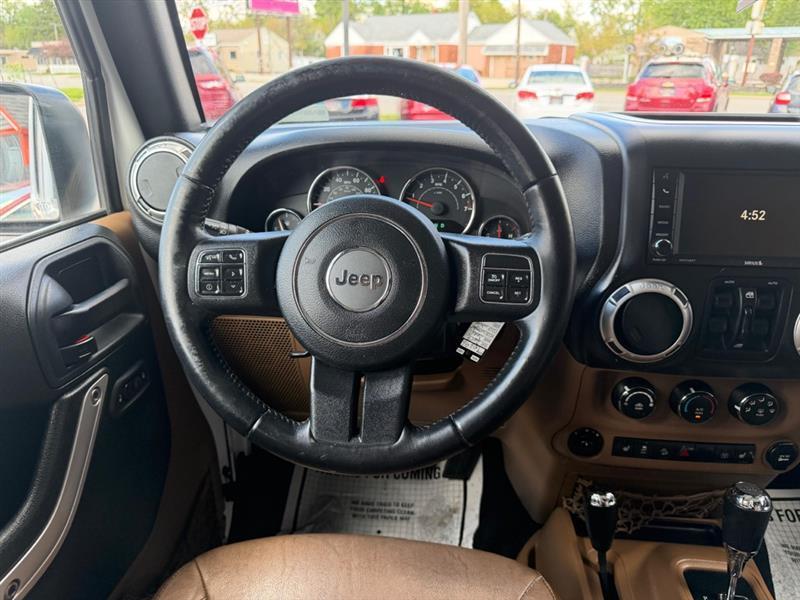 Jeep Wrangler Unlimited Sahara 4WD 2017