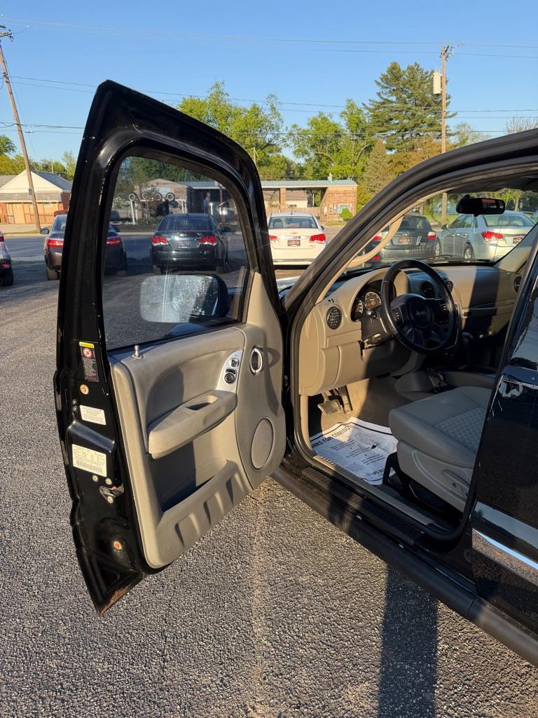 Jeep Liberty Sport 4WD 2006