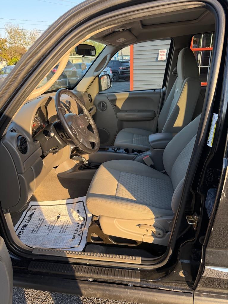Jeep Liberty Sport 4WD 2006