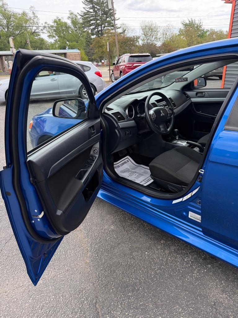 Mitsubishi Lancer Sportback ES 2011
