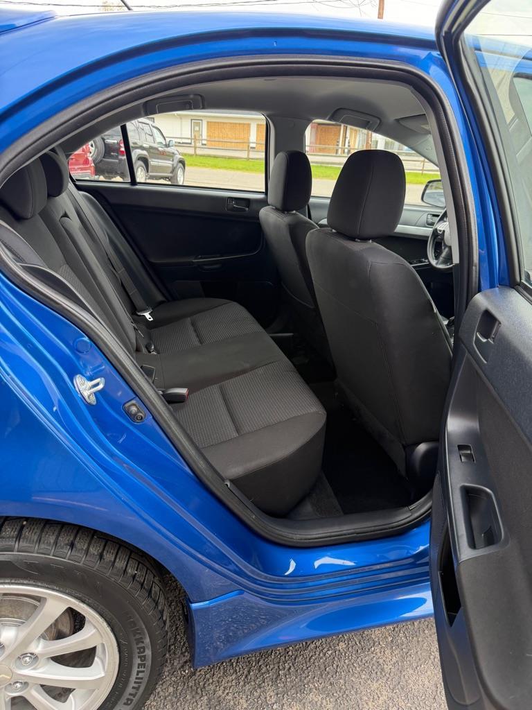 Mitsubishi Lancer Sportback ES 2011