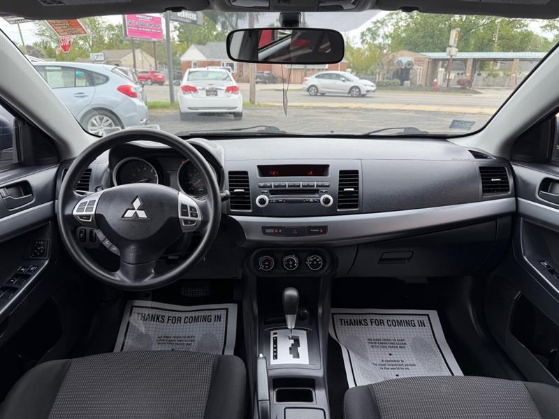 Mitsubishi Lancer Sportback ES 2011
