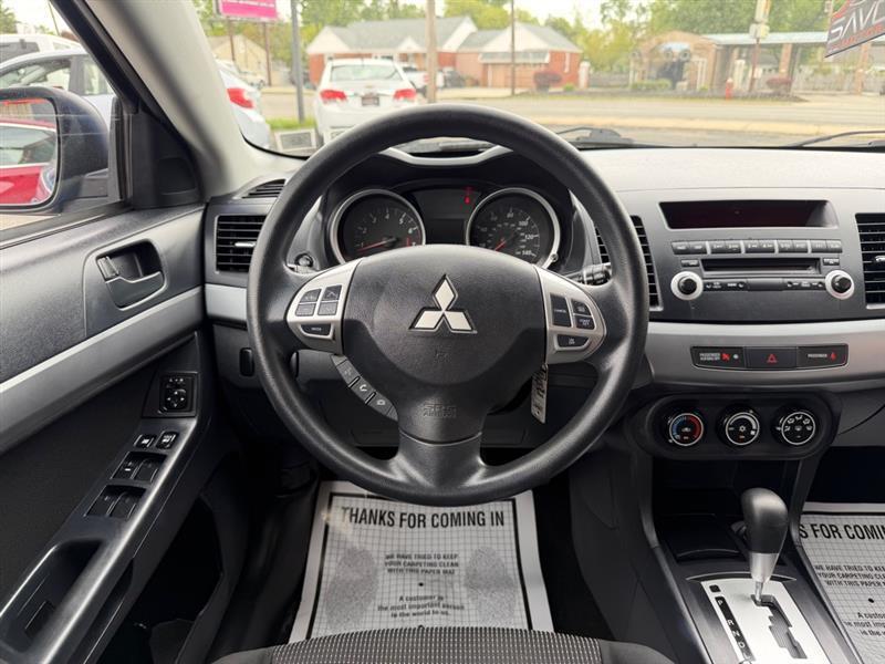 Mitsubishi Lancer Sportback ES 2011