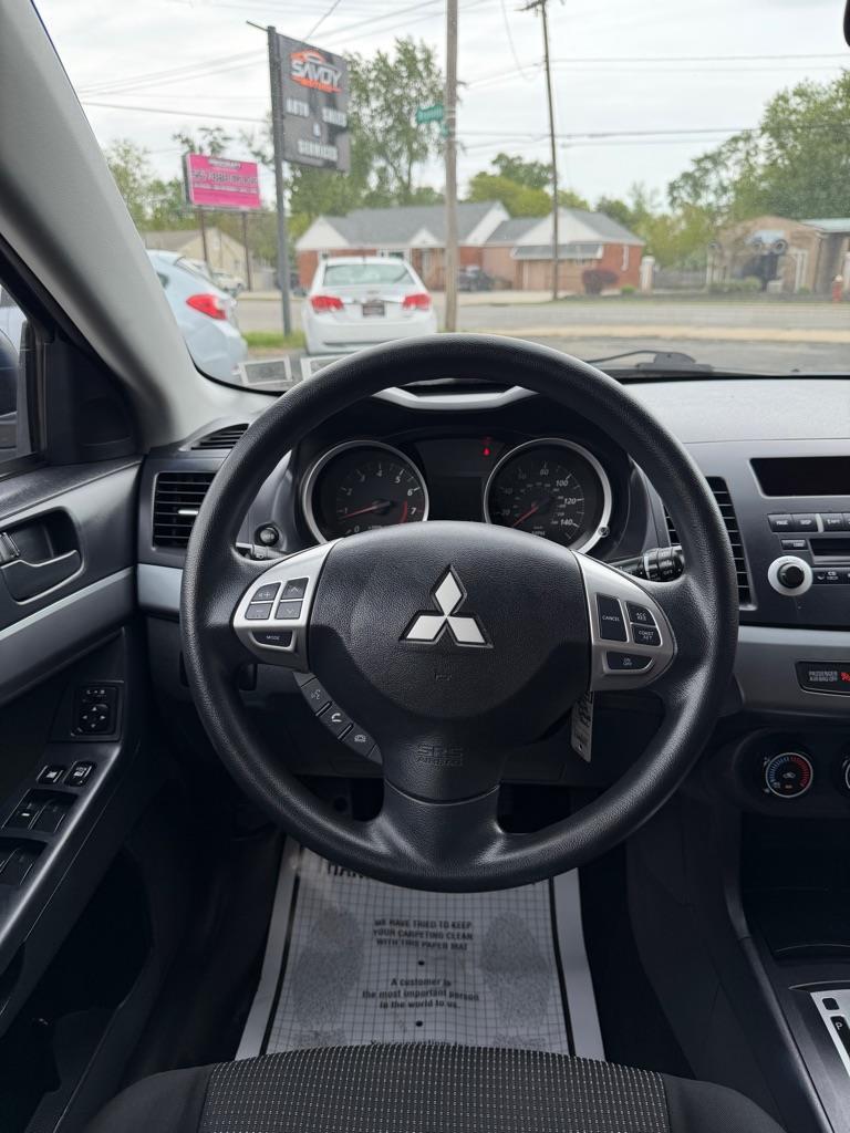 Mitsubishi Lancer Sportback ES 2011
