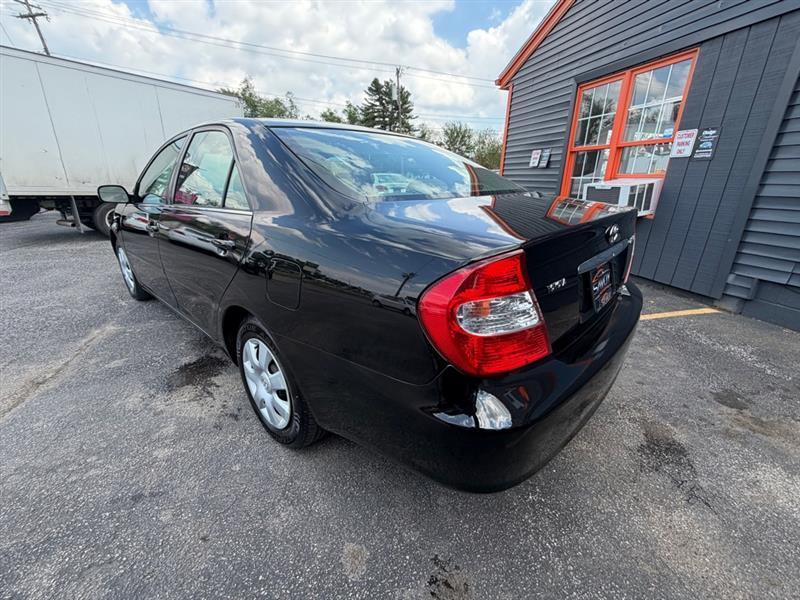 Toyota Camry LE 2003