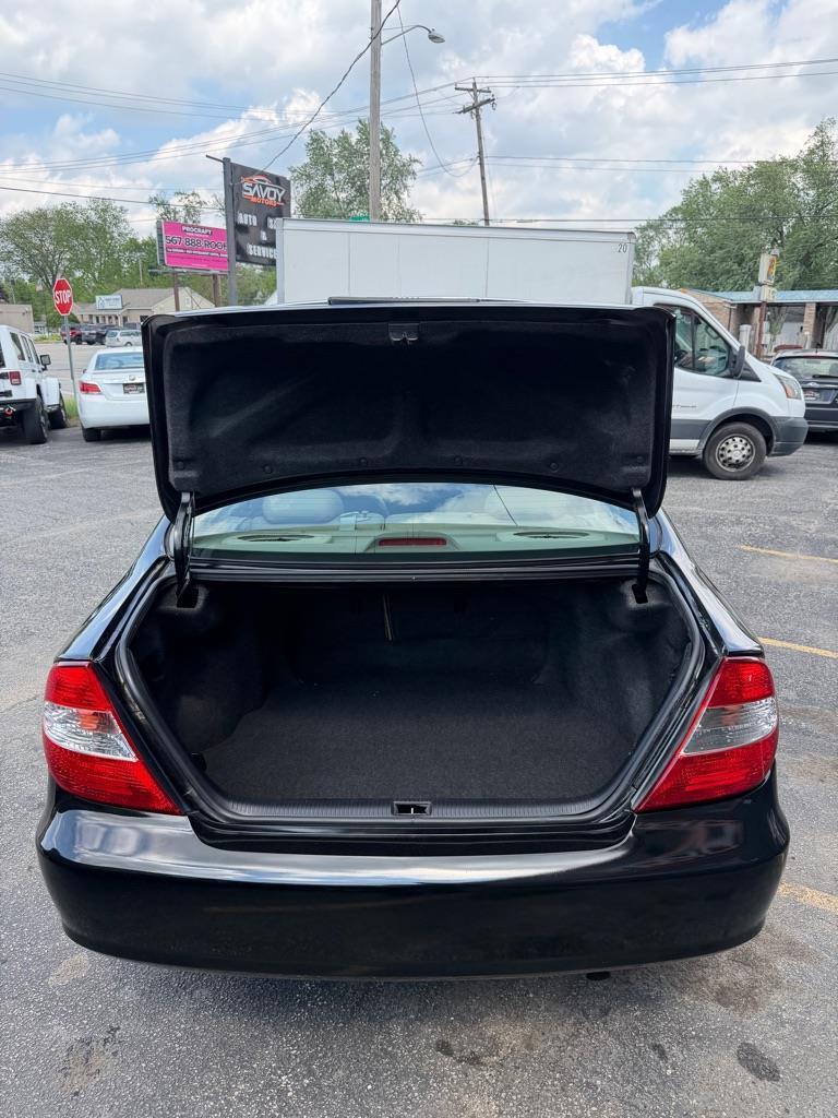 Toyota Camry LE 2003