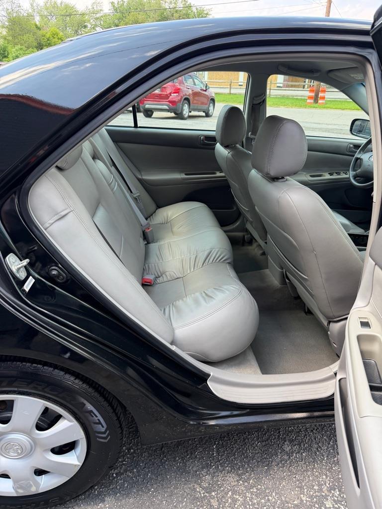 Toyota Camry LE 2003