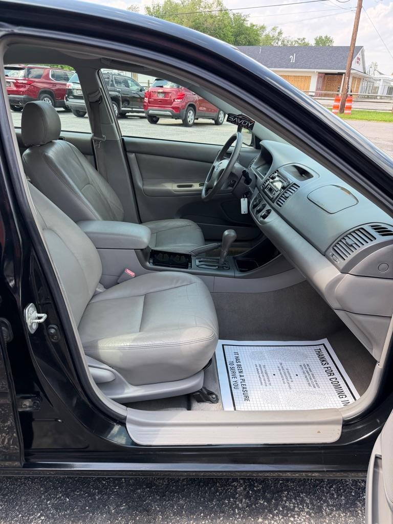 Toyota Camry LE 2003