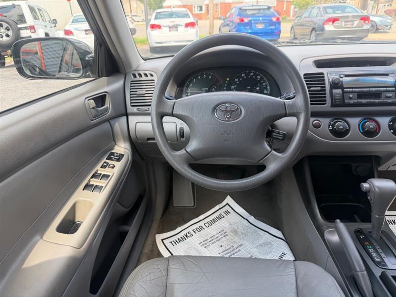 Toyota Camry LE 2003