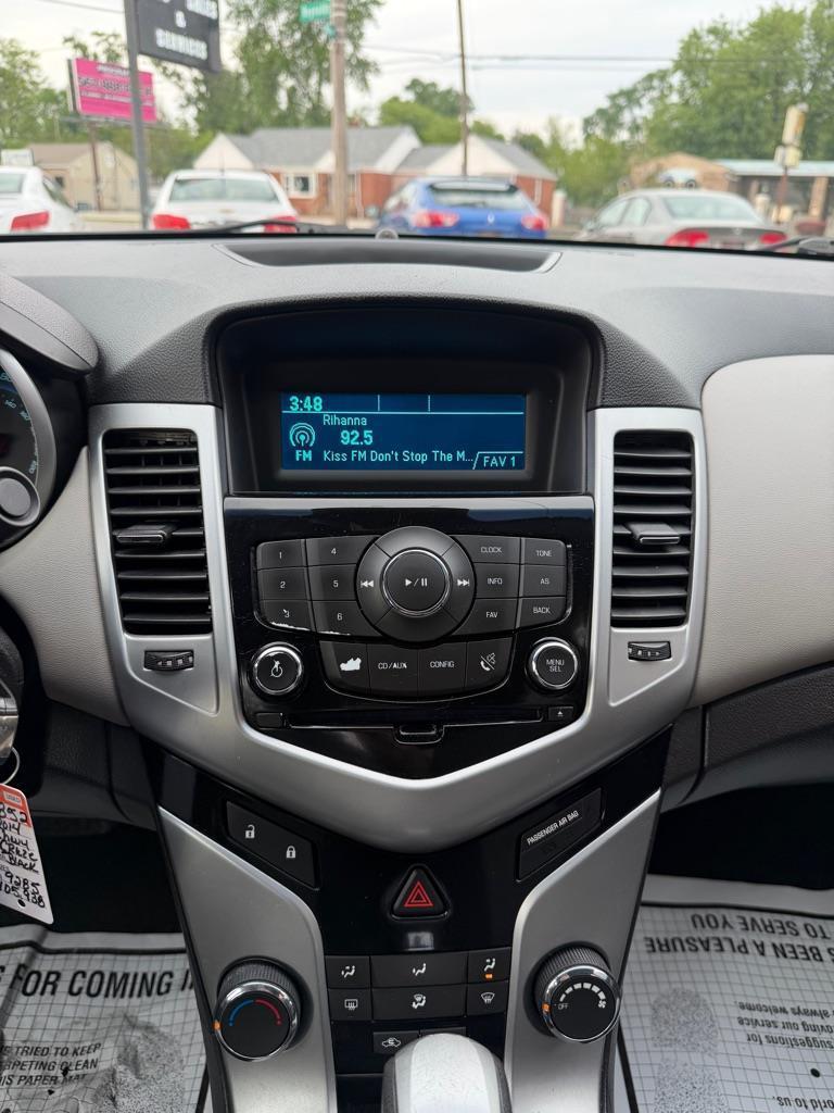 Chevrolet Cruze LS Auto 2014