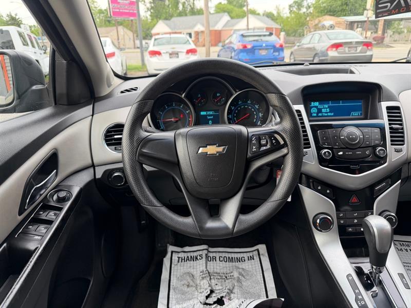 Chevrolet Cruze LS Auto 2014