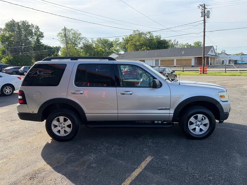 Ford Explorer XLT 4.0L 4WD 2007