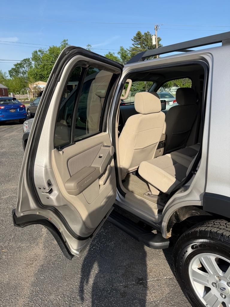 Ford Explorer XLT 4.0L 4WD 2007
