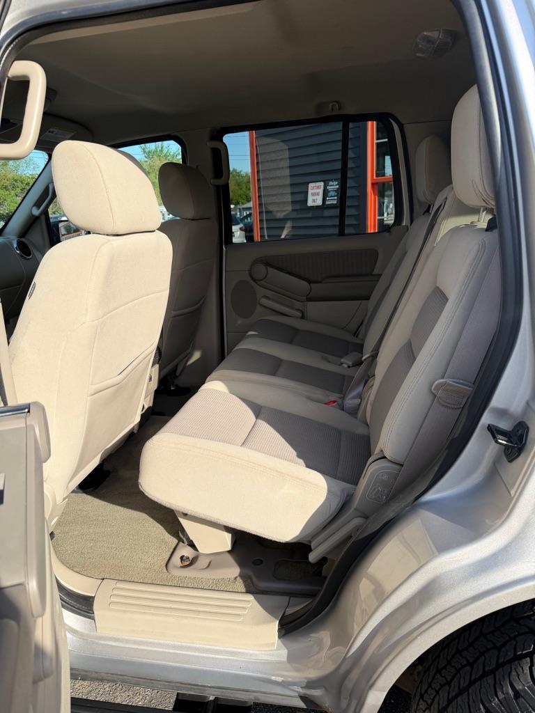 Ford Explorer XLT 4.0L 4WD 2007