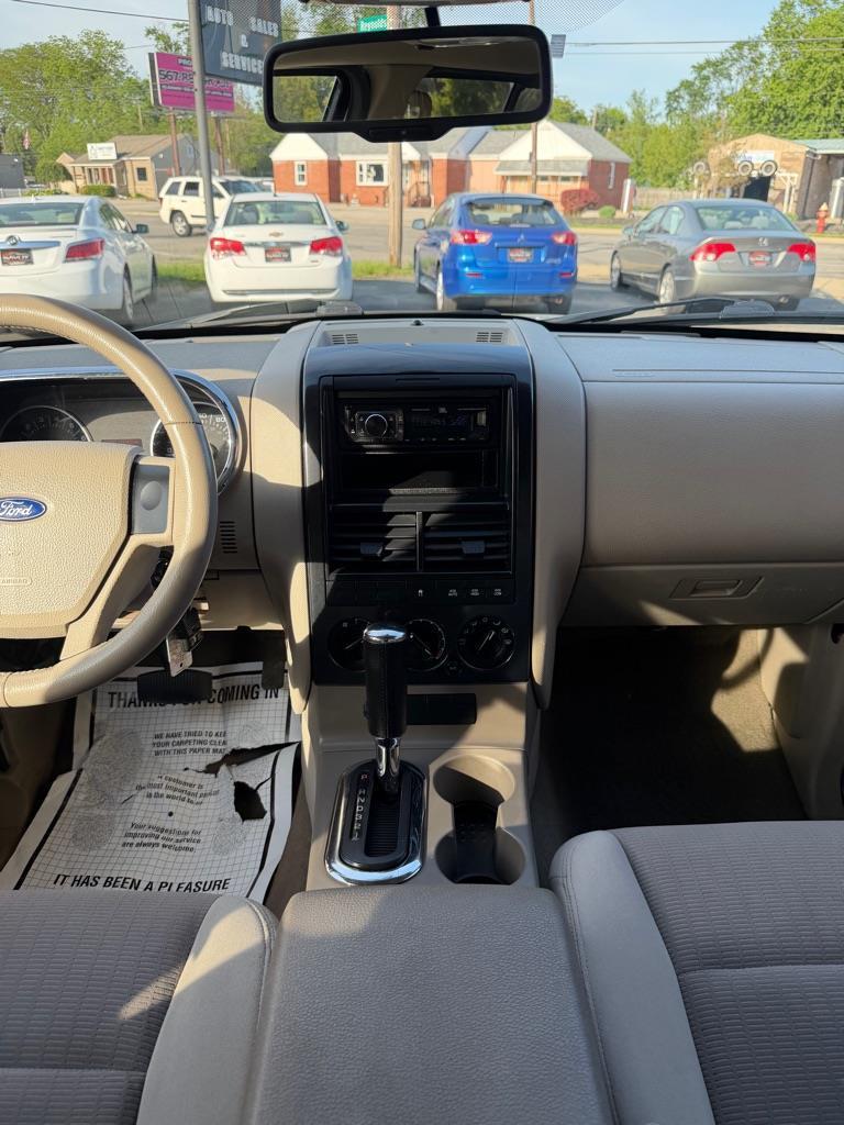 Ford Explorer XLT 4.0L 4WD 2007