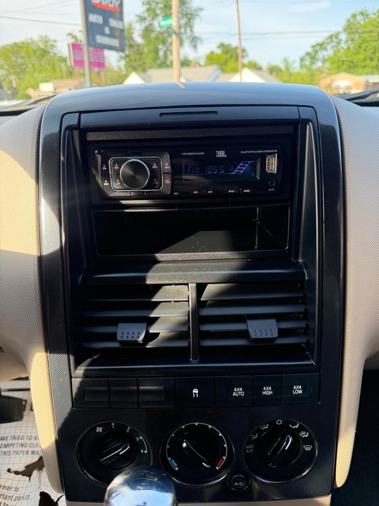 Ford Explorer XLT 4.0L 4WD 2007