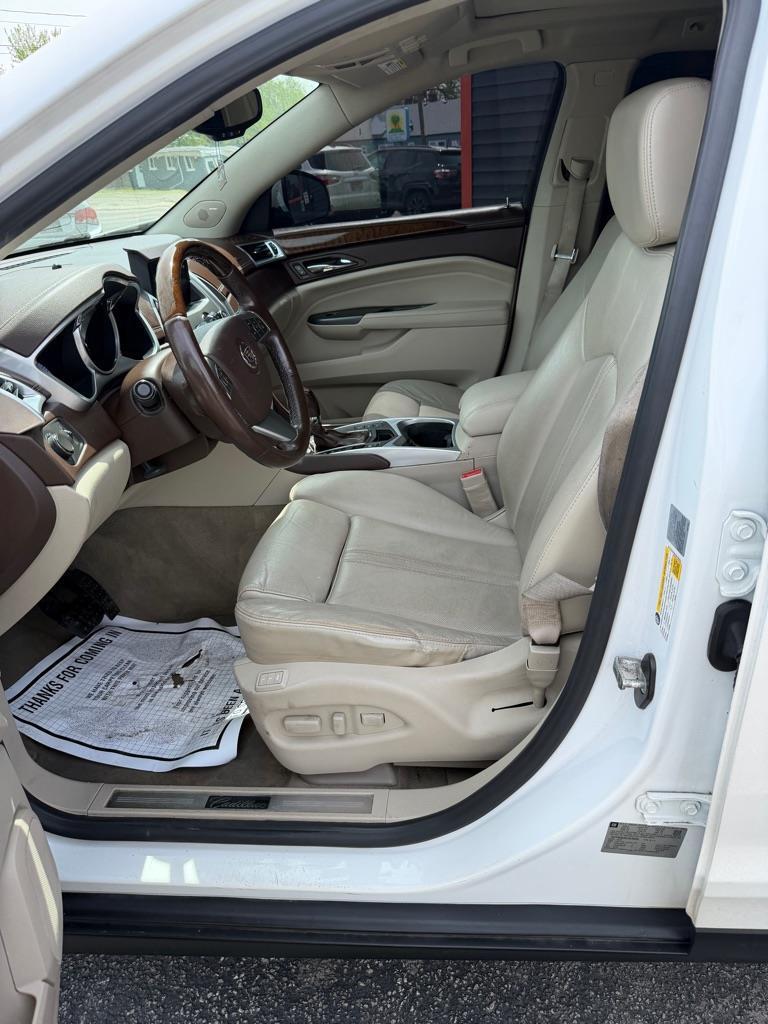 Cadillac SRX Luxury AWD 2012