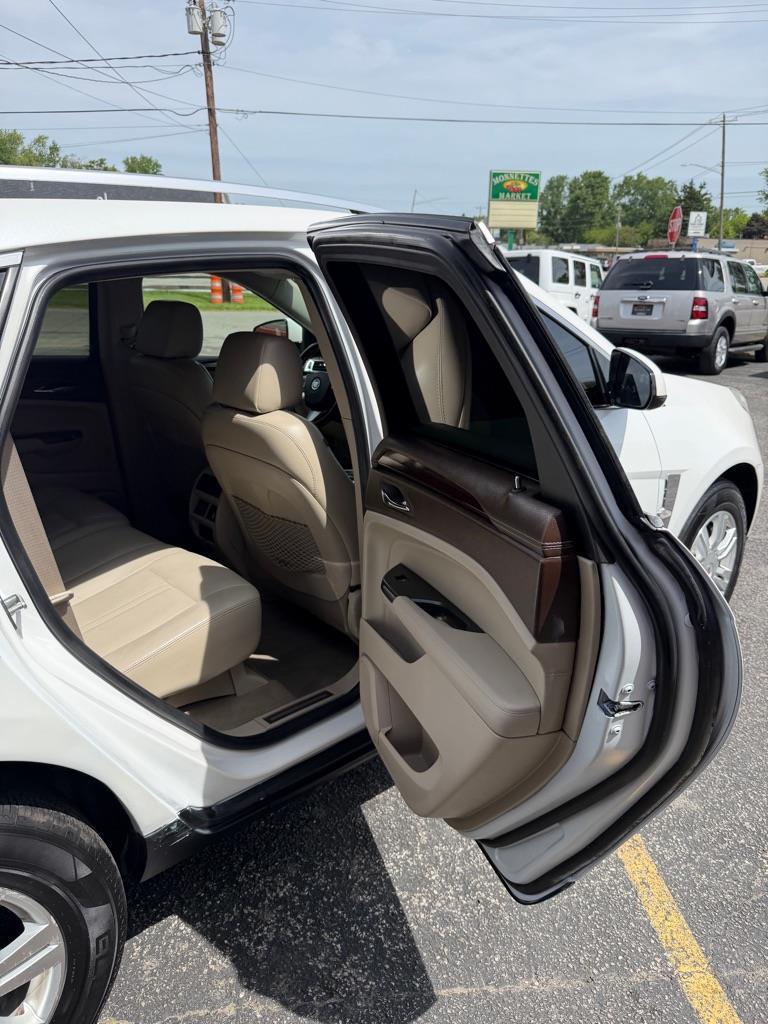Cadillac SRX Luxury AWD 2012