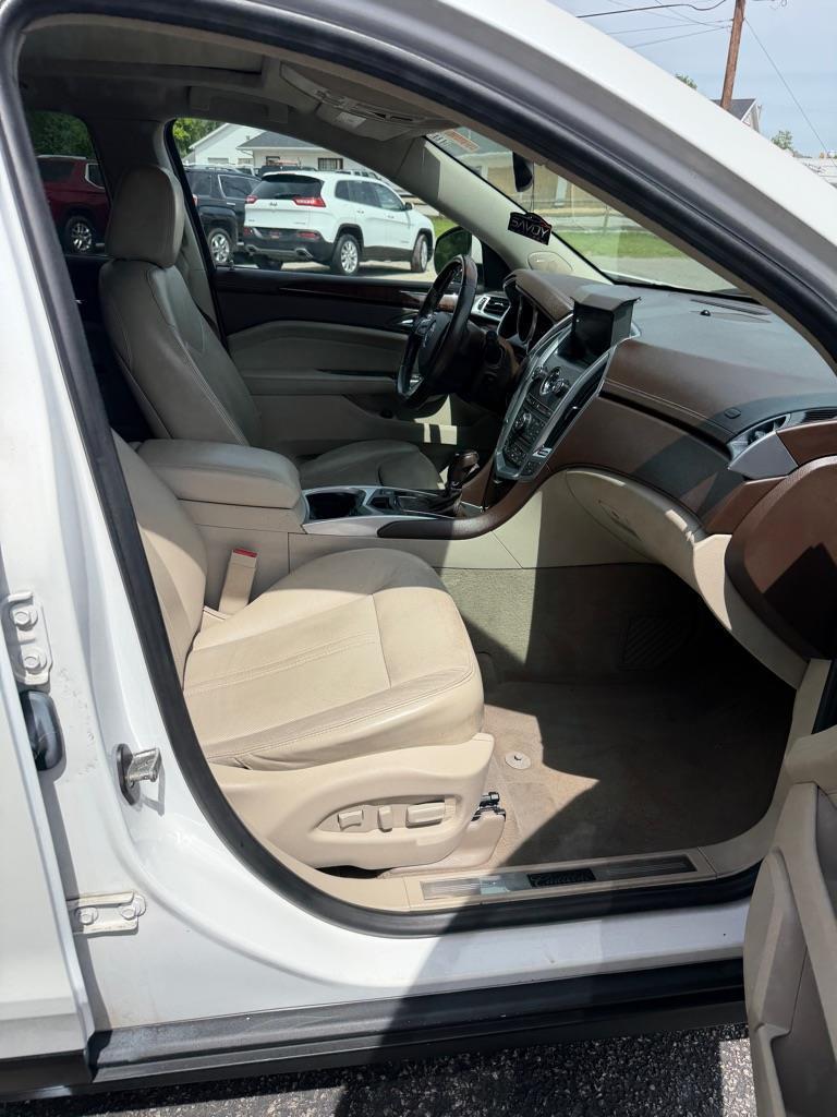 Cadillac SRX Luxury AWD 2012