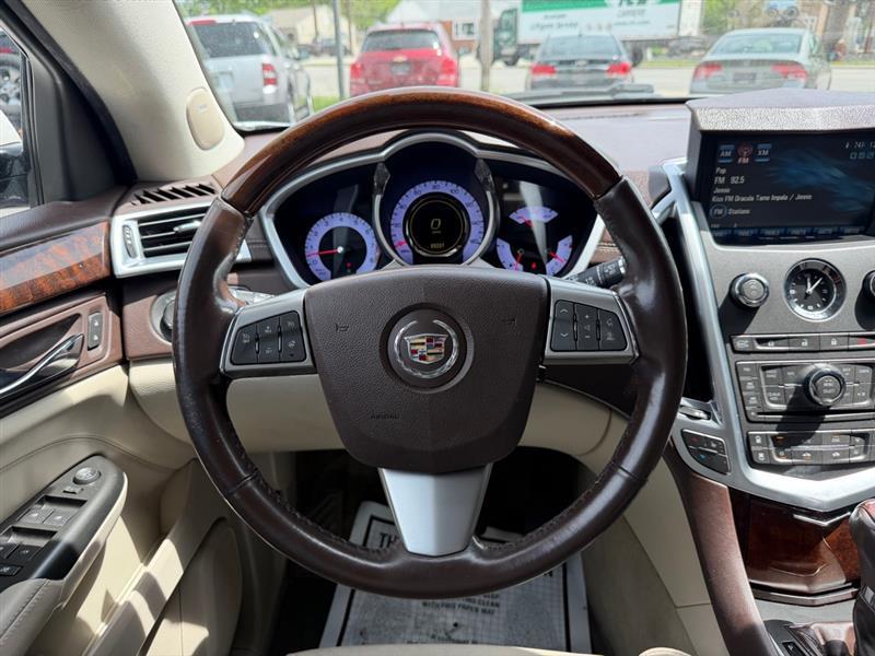 Cadillac SRX Luxury AWD 2012