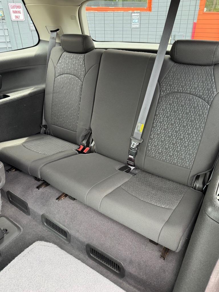 GMC Acadia SLE-2 FWD 2011