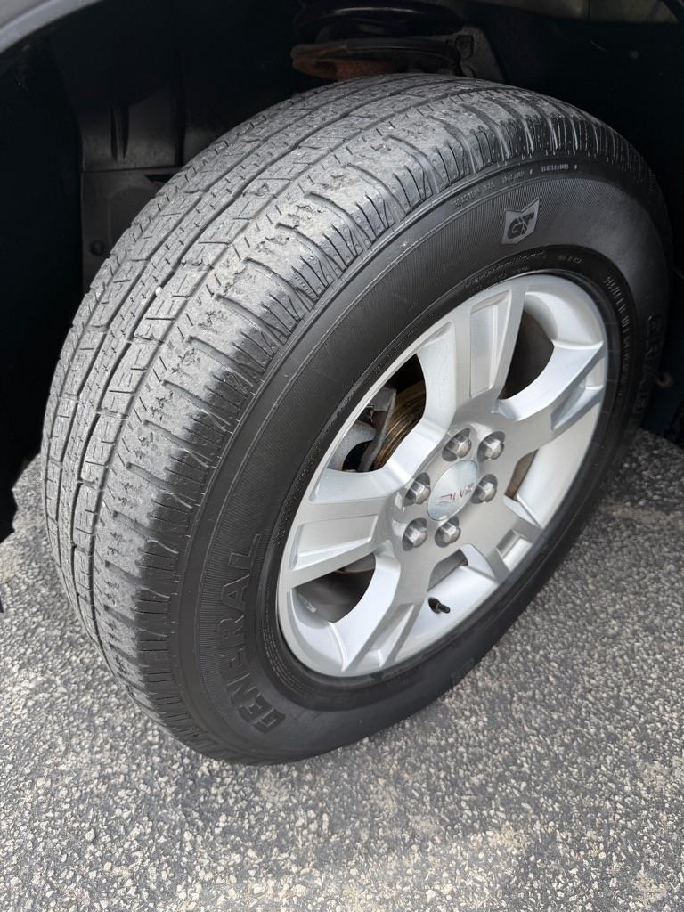 GMC Acadia SLE-2 FWD 2011