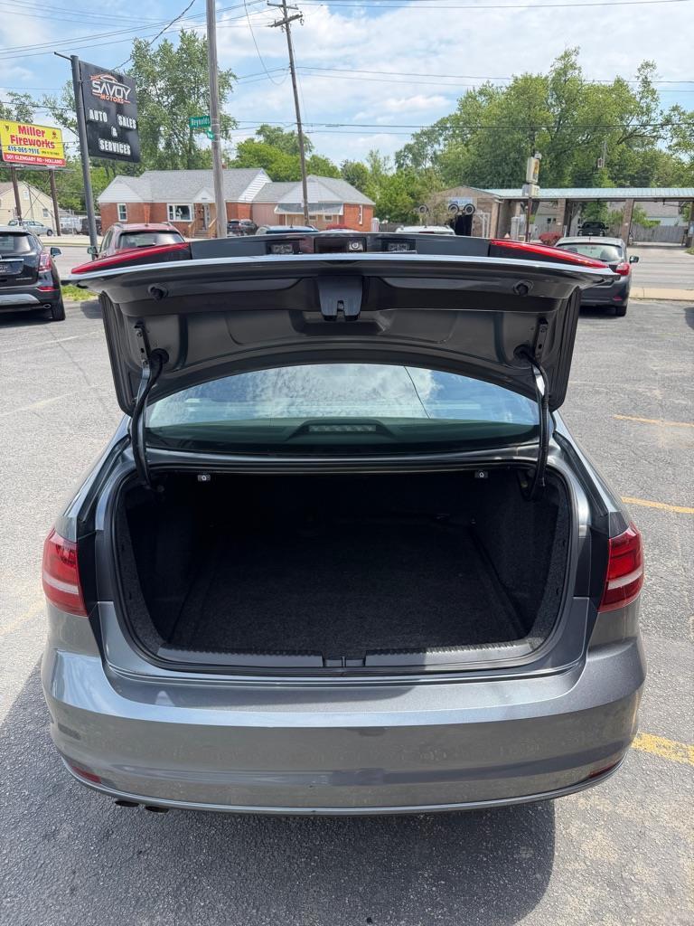 Volkswagen Jetta 1.4T S 6A 2018
