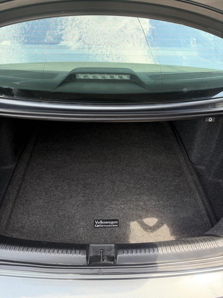Volkswagen Jetta 1.4T S 6A 2018