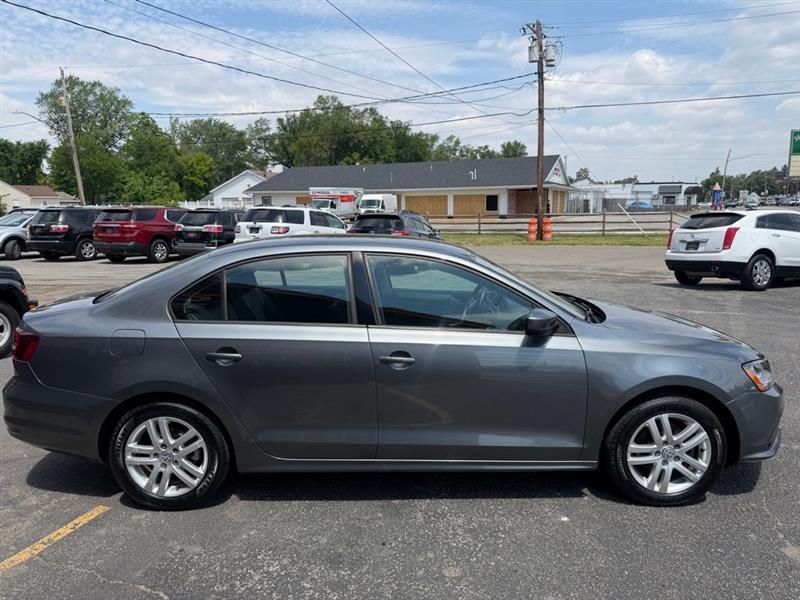 Volkswagen Jetta 1.4T S 6A 2018