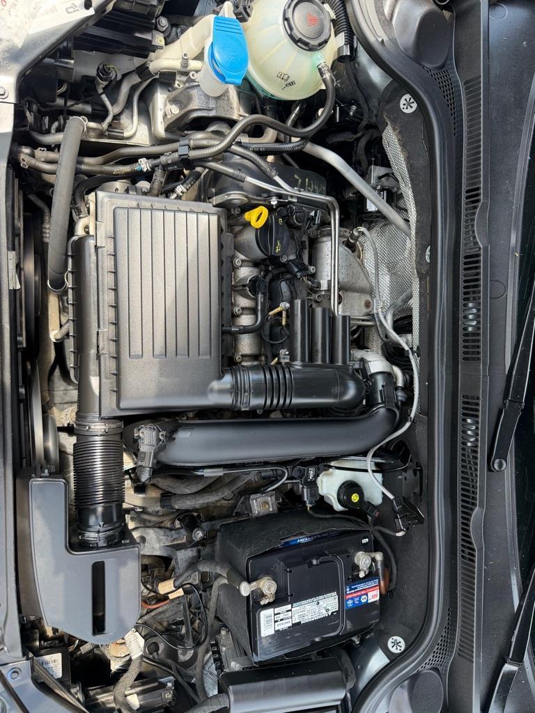 Volkswagen Jetta 1.4T S 6A 2018
