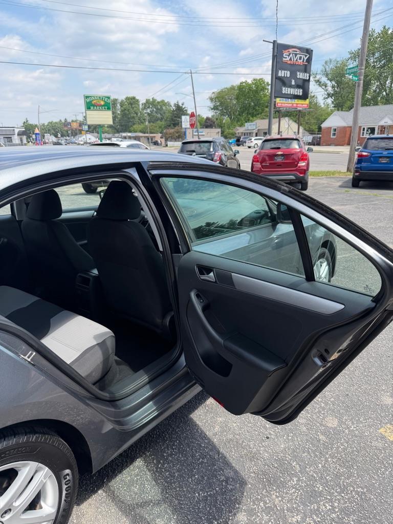 Volkswagen Jetta 1.4T S 6A 2018