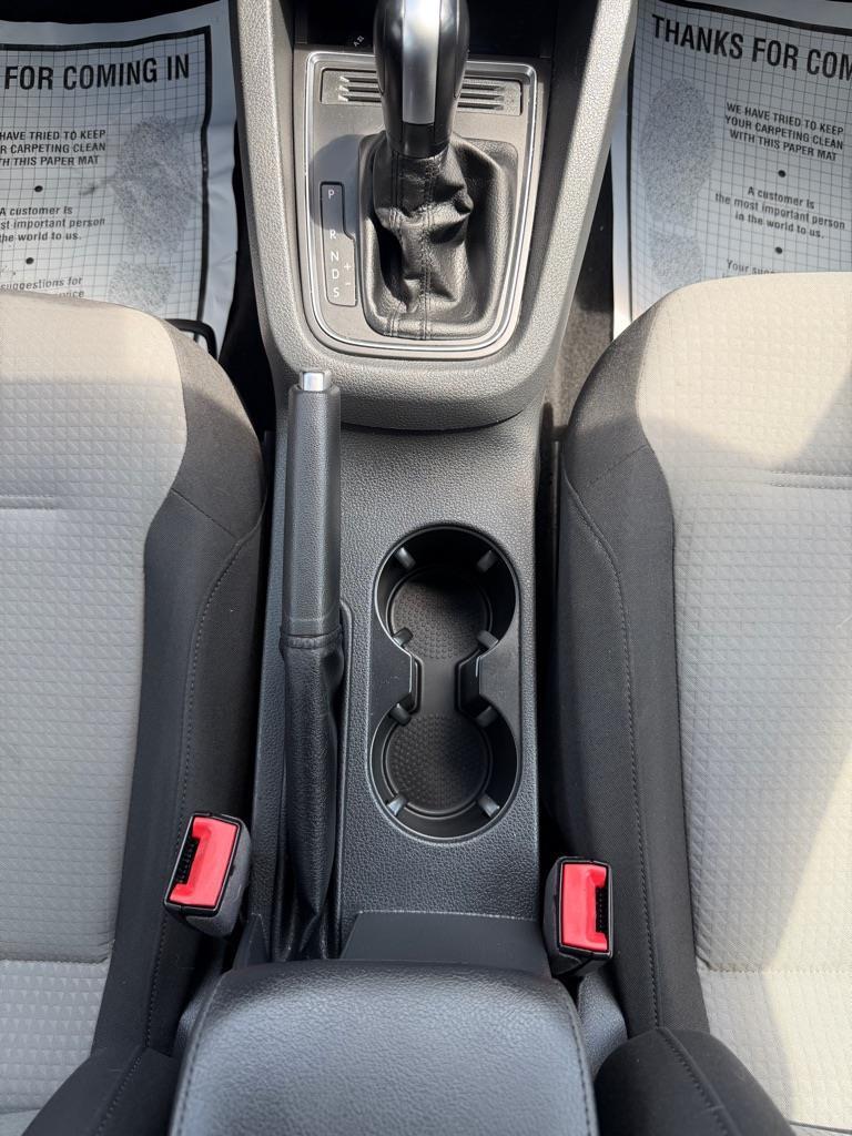 Volkswagen Jetta 1.4T S 6A 2018