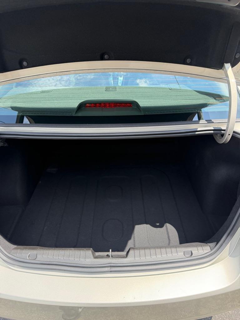 Chevrolet Cruze LS Auto 2013
