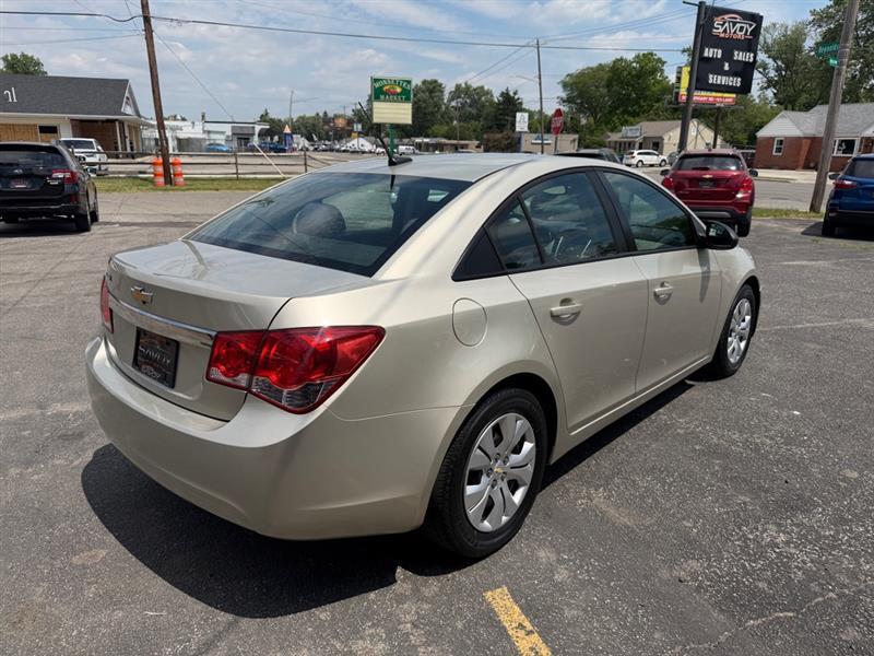 Chevrolet Cruze LS Auto 2013