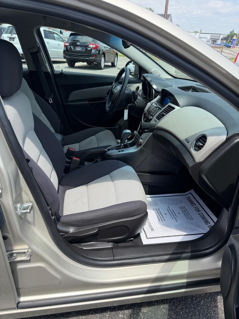 Chevrolet Cruze LS Auto 2013