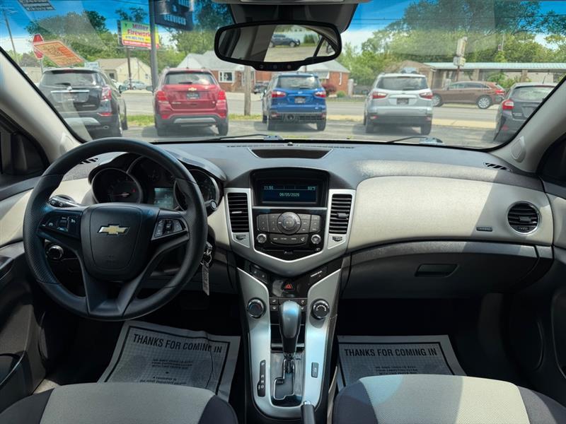 Chevrolet Cruze LS Auto 2013
