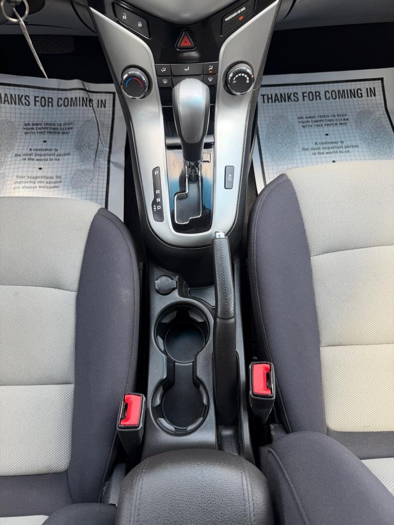 Chevrolet Cruze LS Auto 2013