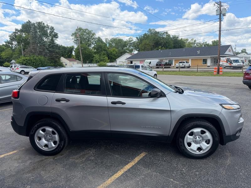 Jeep Cherokee Sport 4WD 2016