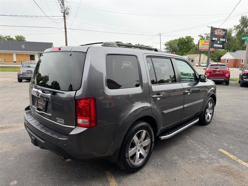 Honda Pilot Touring 4WD 5-Spd AT with DVD 2014