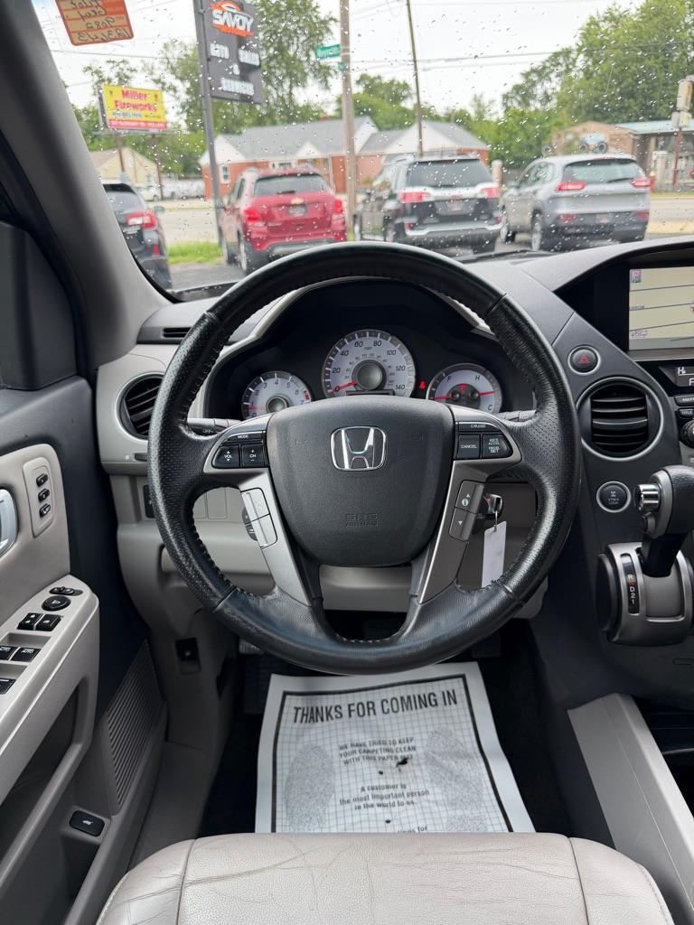 Honda Pilot Touring 4WD 5-Spd AT with DVD 2014