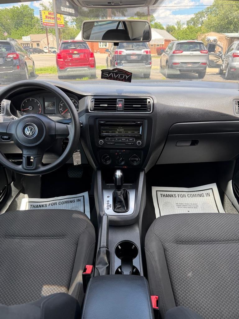 Volkswagen Jetta S 2014