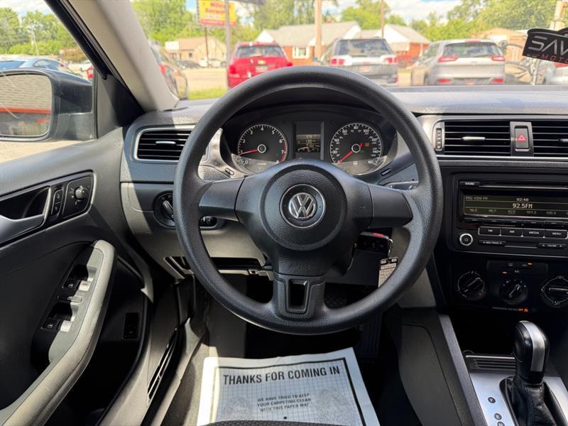 Volkswagen Jetta S 2014