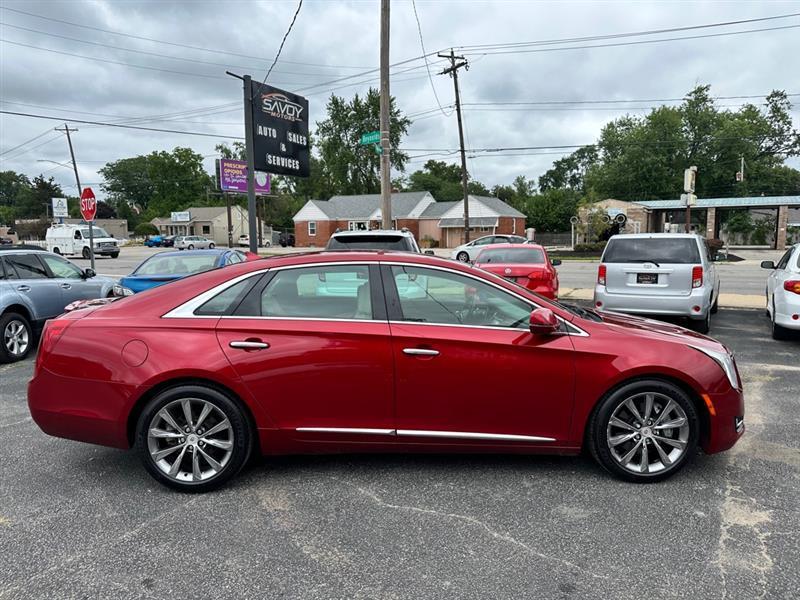 Cadillac XTS Base 2013