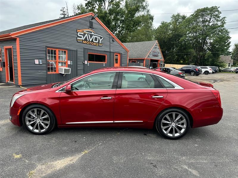 Cadillac XTS Base 2013