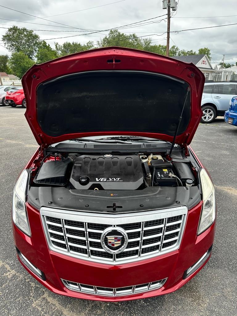 Cadillac XTS Base 2013