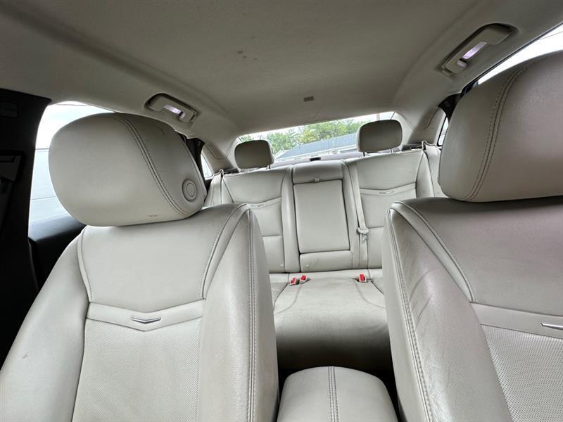 Cadillac XTS Base 2013