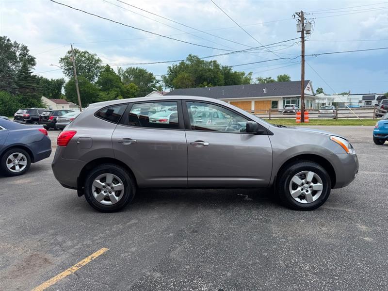 Nissan Rogue S AWD 2010