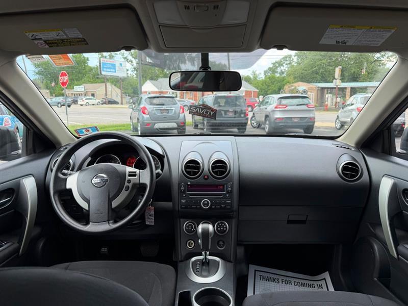 Nissan Rogue S AWD 2010