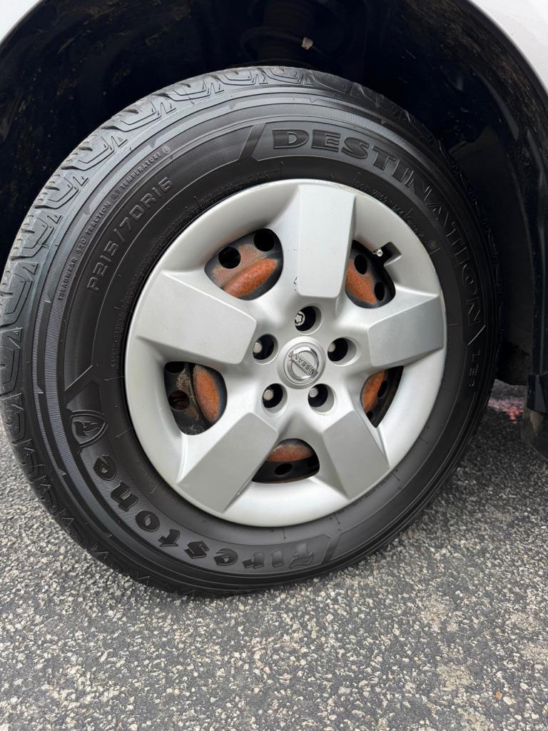 Nissan Rogue S AWD 2010