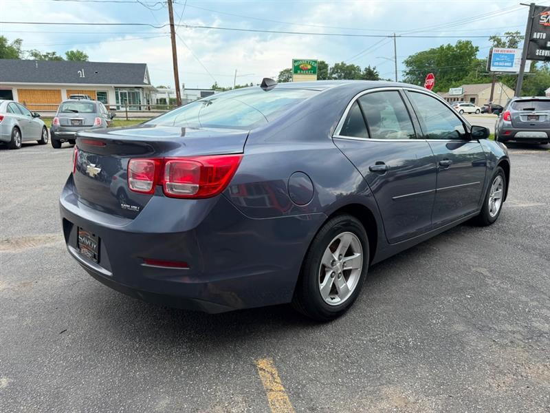 Chevrolet Malibu LS 2013